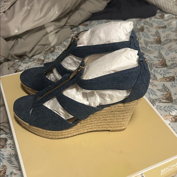 Michael Kors Denim Damita Espadrille Wedges - 8.5 - Picture 2 of 5